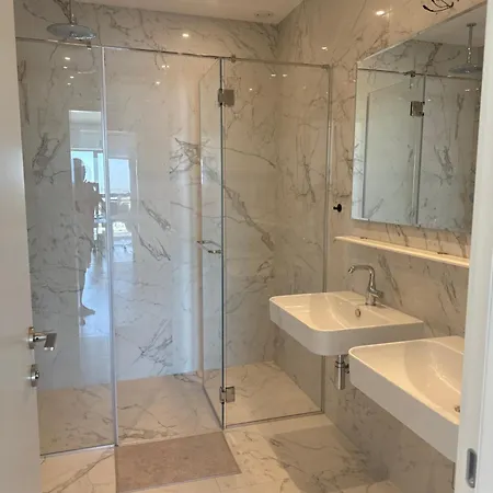 Kula West 65 Lux Daire